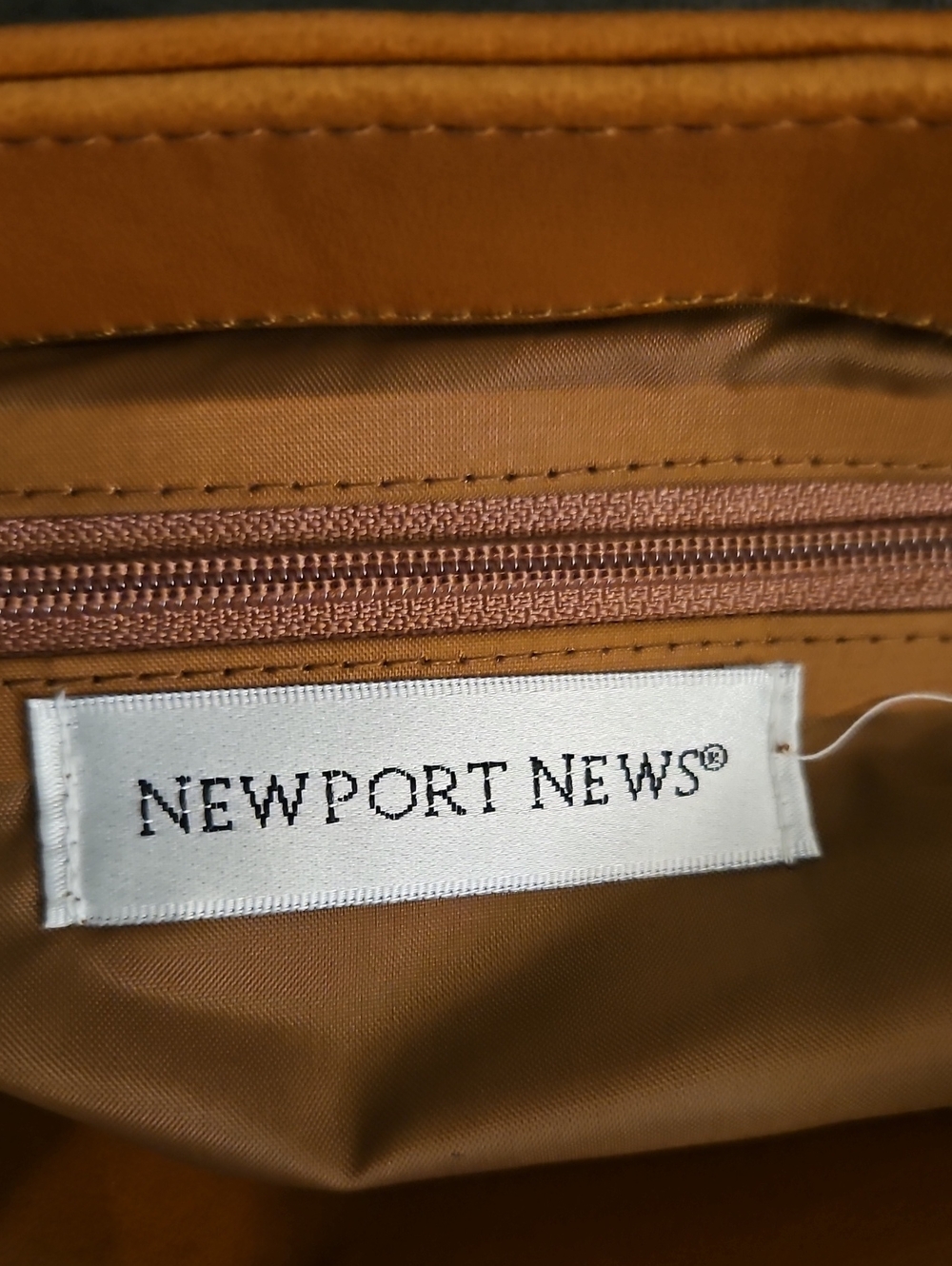 Vtg NEWPORT NEWS 1994 Light Brown Braided Fringe Leather Clutch Bag - Picture 8 of 9